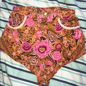 Spell Gypsy Babushka shorts xs